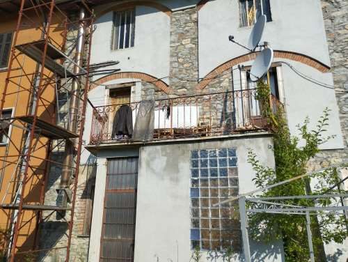 Immobile residenziale · Cocquio-Trevisago (Varese)