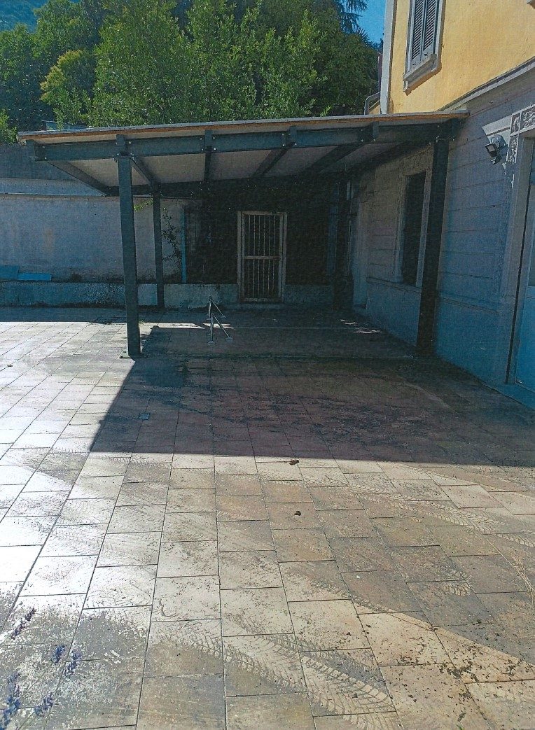 Immobile commerciale · Lierna (Lecco)