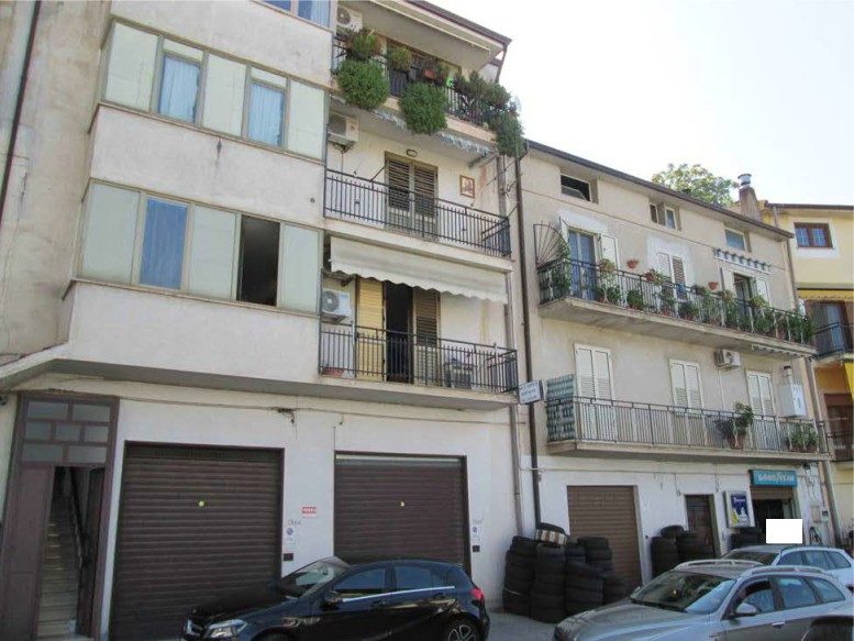 Immobile commerciale · Bisignano (Cosenza)