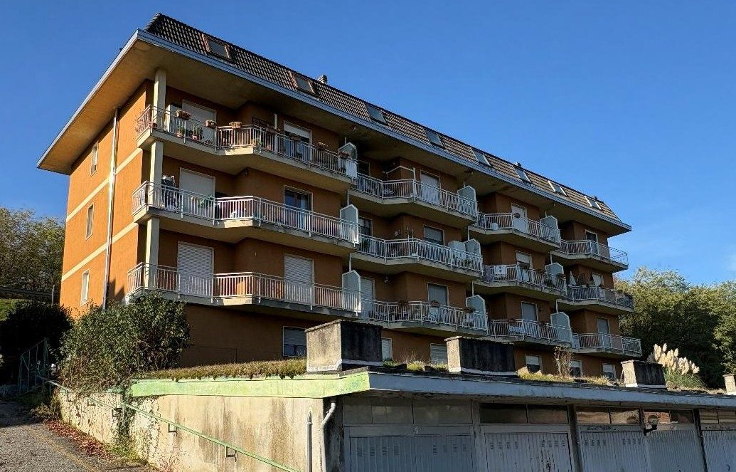Immobile residenziale · Serravalle Sesia (Vercelli)