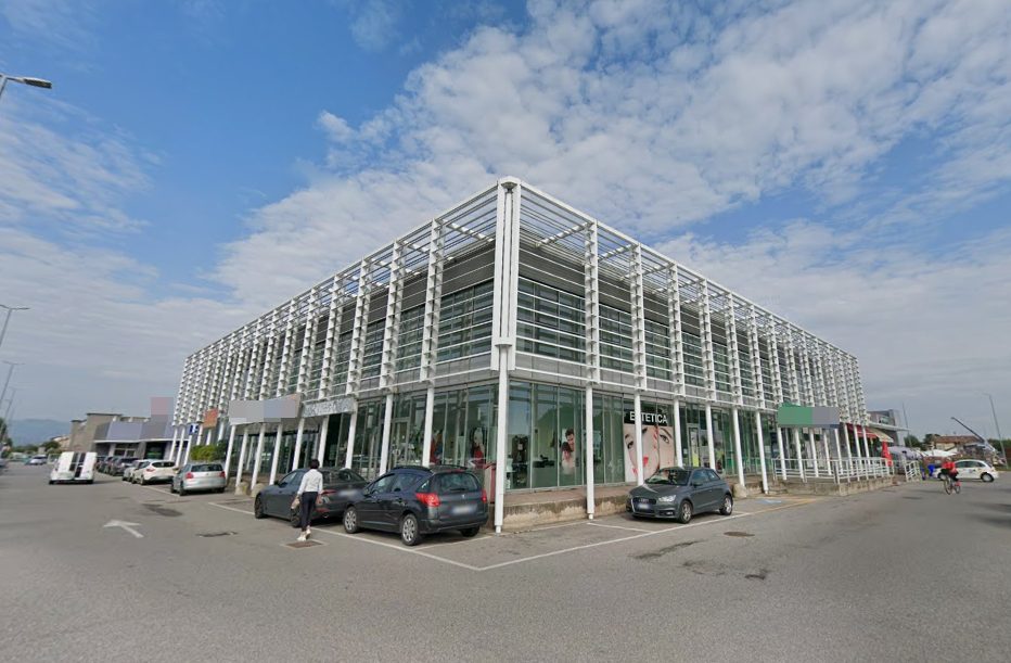 Immobile commerciale · Azzano Mella (Brescia)