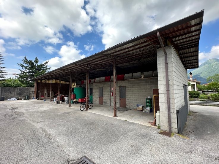 Immobile commerciale · Gemona del Friuli (Udine)