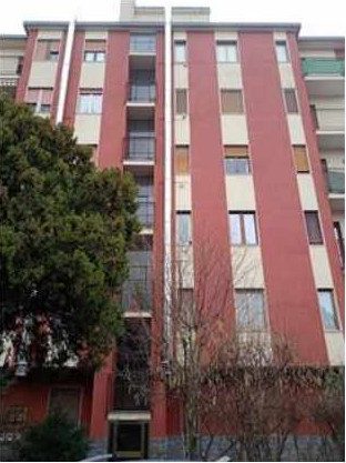 Immobile residenziale · Caronno Pertusella (Varese)