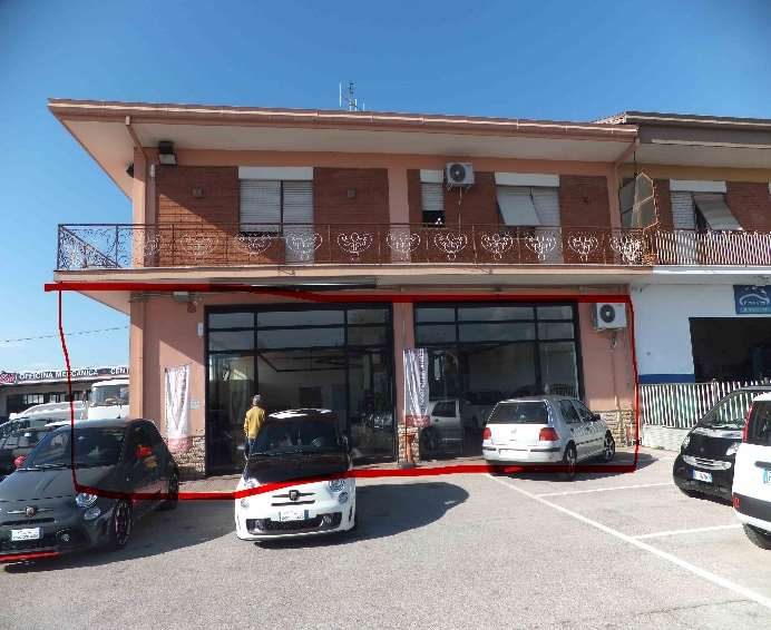 Immobile commerciale · Alatri (Frosinone)