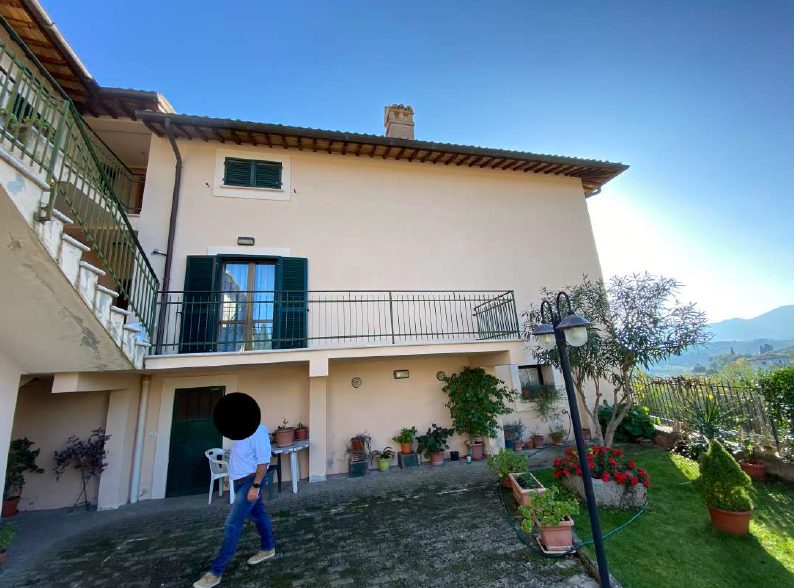Immobile residenziale · Spoleto (Perugia)