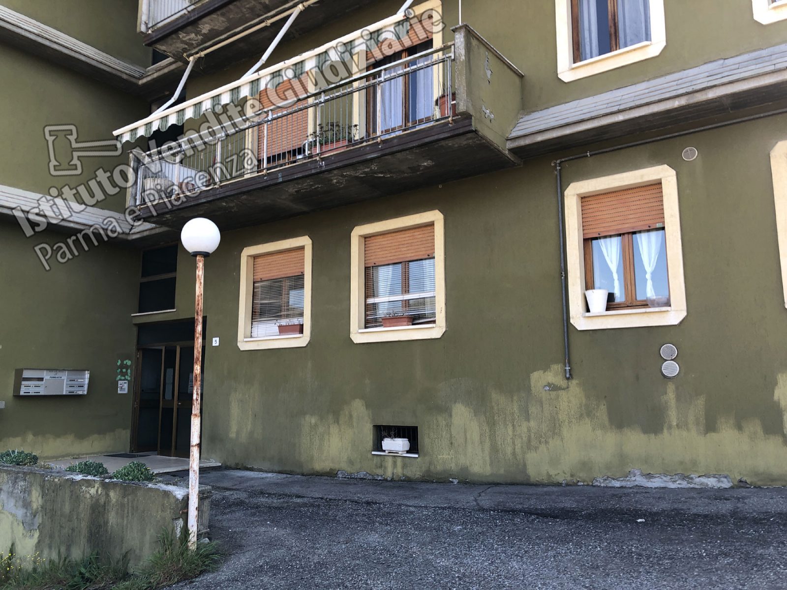 Immobile commerciale · Salsomaggiore Terme (Parma)