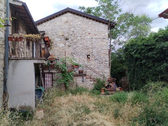 Immobile residenziale · Spoleto (Perugia)