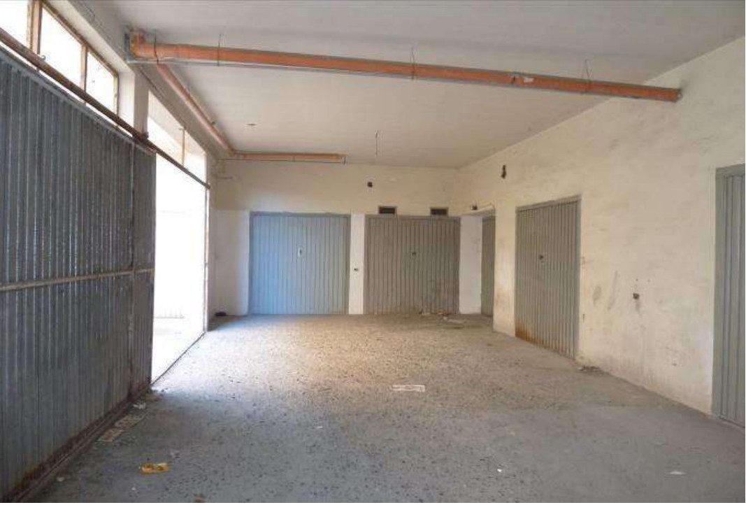 Immobile commerciale · Scanzano Jonico (Matera)