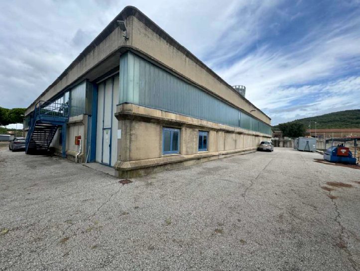 Immobile industriale · Gualdo Cattaneo (Perugia)