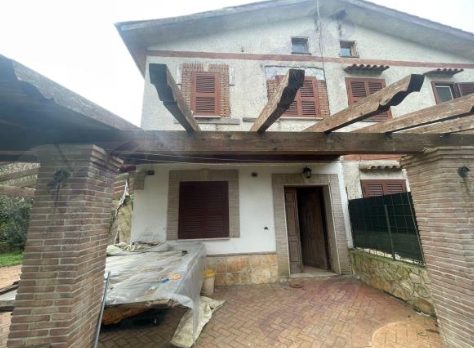 Immobile residenziale · Cave (Roma)