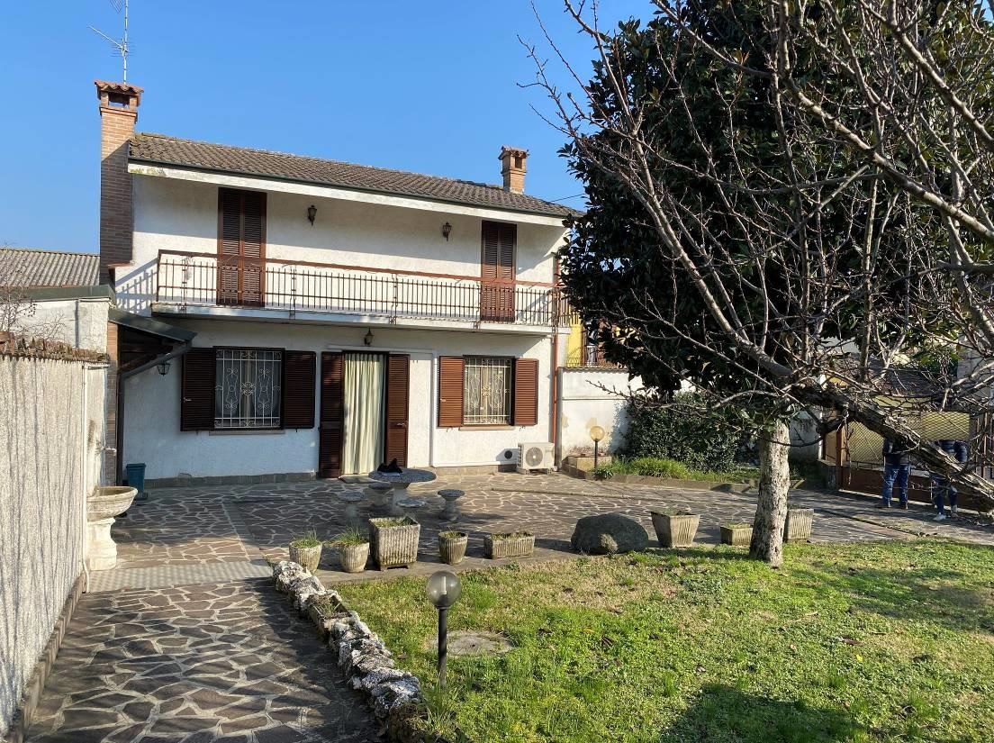 Immobile residenziale · San Bassano (Cremona)