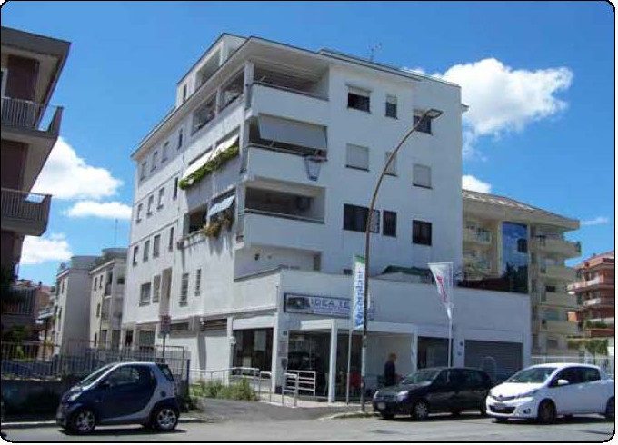Immobile residenziale · Pomezia (Roma)