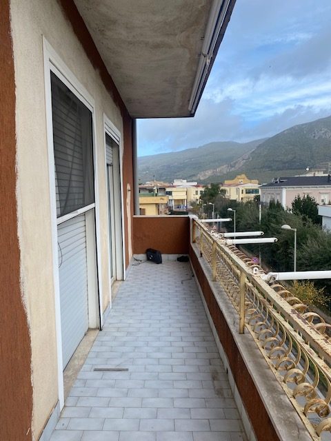 Immobile residenziale · Mondragone (Caserta)