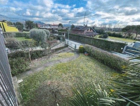 Immobile residenziale · Molteno (Lecco)