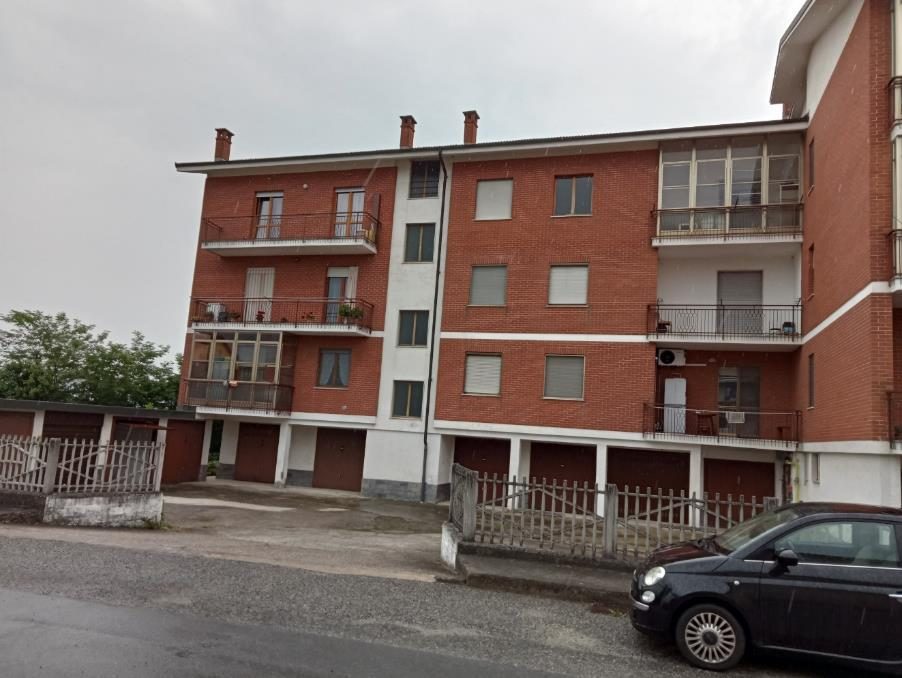 Immobile commerciale · Carrù (Cuneo)