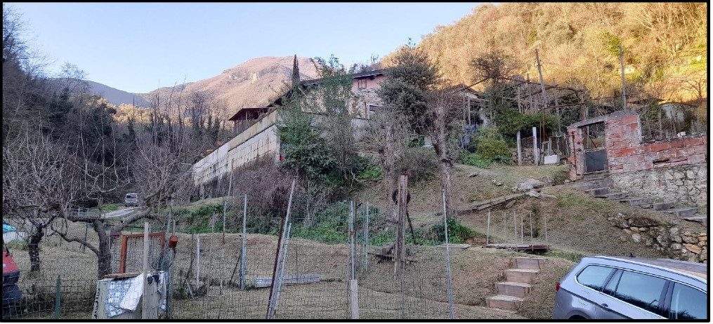 Immobile residenziale · Camaiore (Lucca)