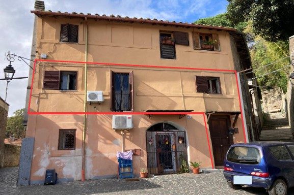 Immobile residenziale · Ronciglione (Viterbo)