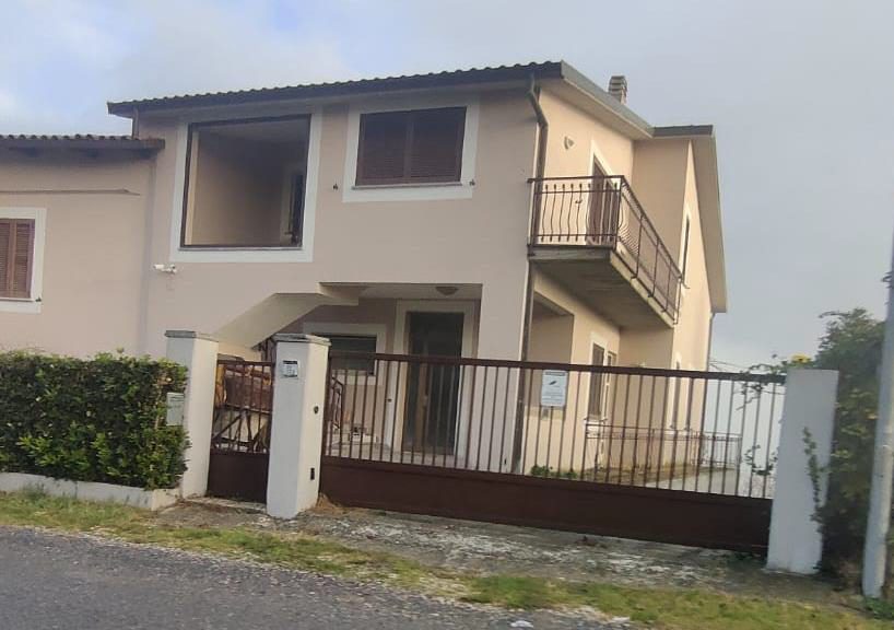 Immobile commerciale · Configni (Rieti)