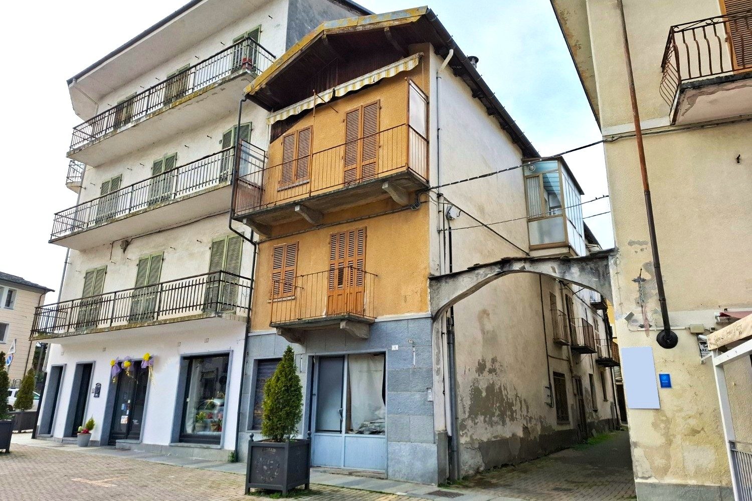 Immobile commerciale · Bagnolo Piemonte (Cuneo)