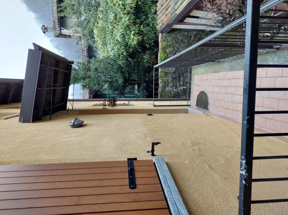 Immobile residenziale · Valbrona (Como)