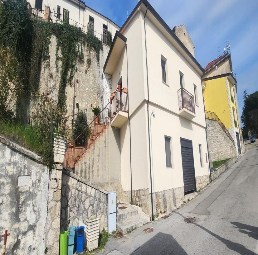 Immobile residenziale · Montefusco (Avellino)