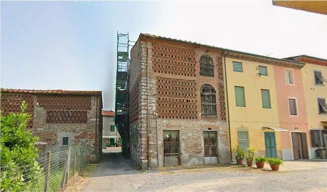 Immobile commerciale · Lucca (Lucca)
