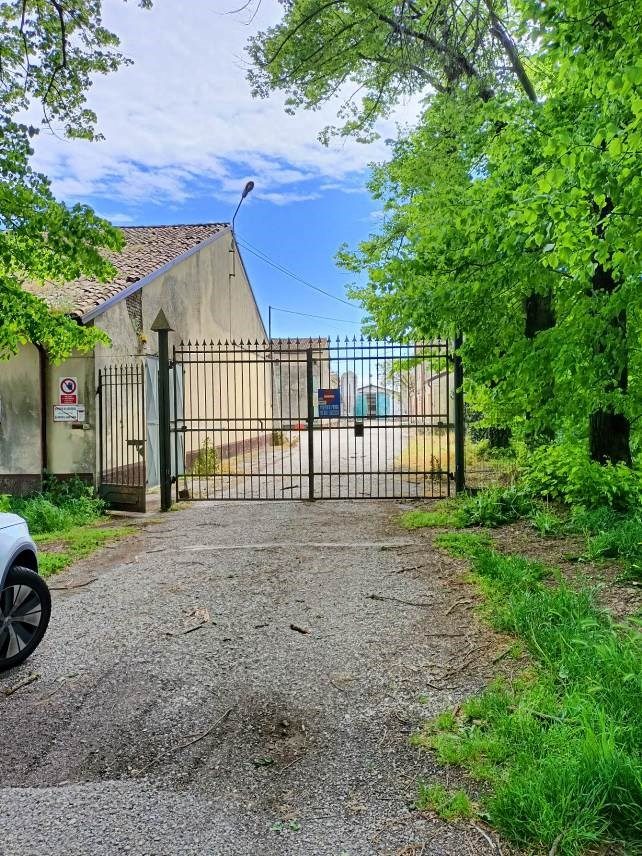 Immobile industriale · Curtatone (Mantova)