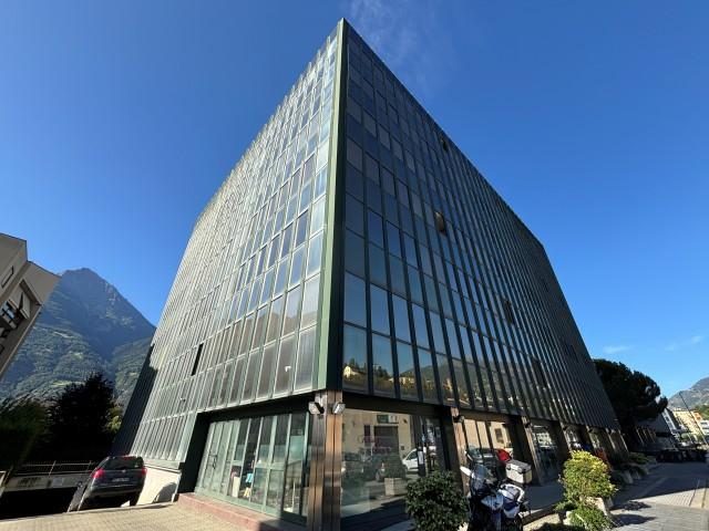 Immobile commerciale · Aosta (Aosta)