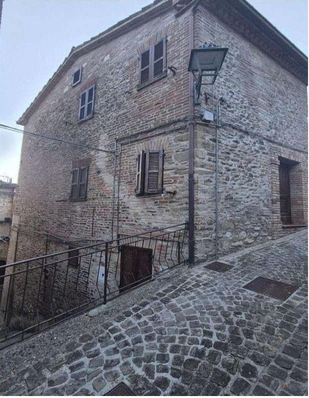 Immobile residenziale · Montefortino (Fermo)