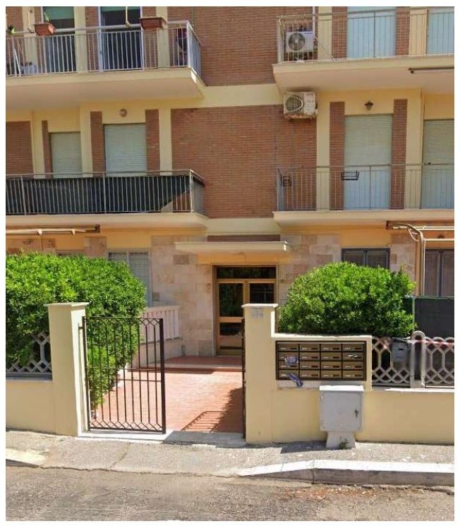 Immobile residenziale · Pomezia (Roma)