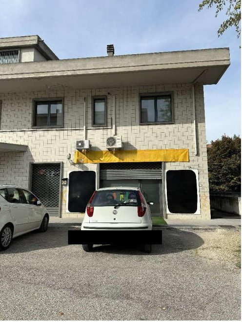 Immobile commerciale · Chieti (Chieti)