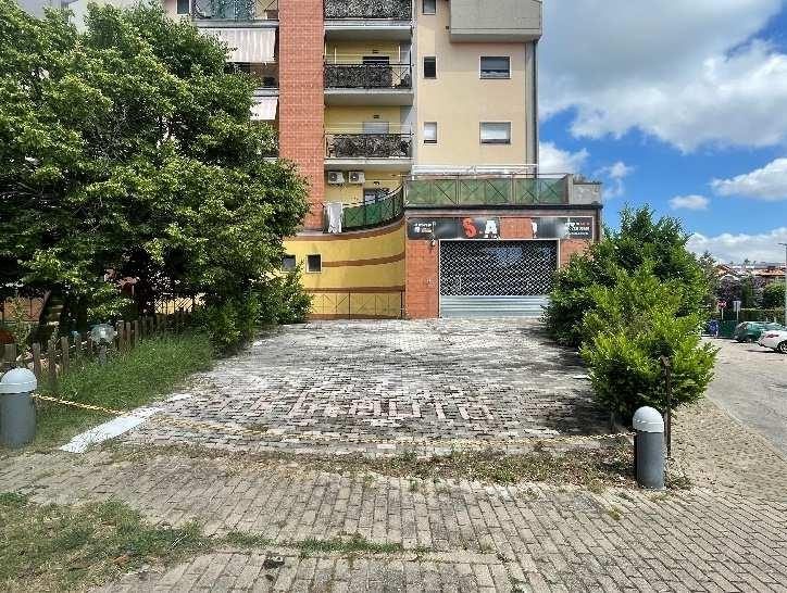 Immobile commerciale · Melfi (Potenza)