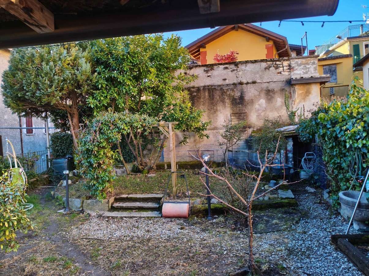 Immobile residenziale · Alta Valle Intelvi (Como)