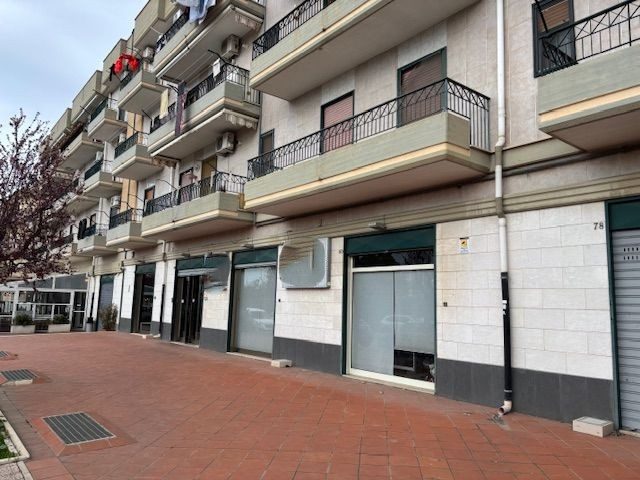Immobile commerciale · Corato (Bari)