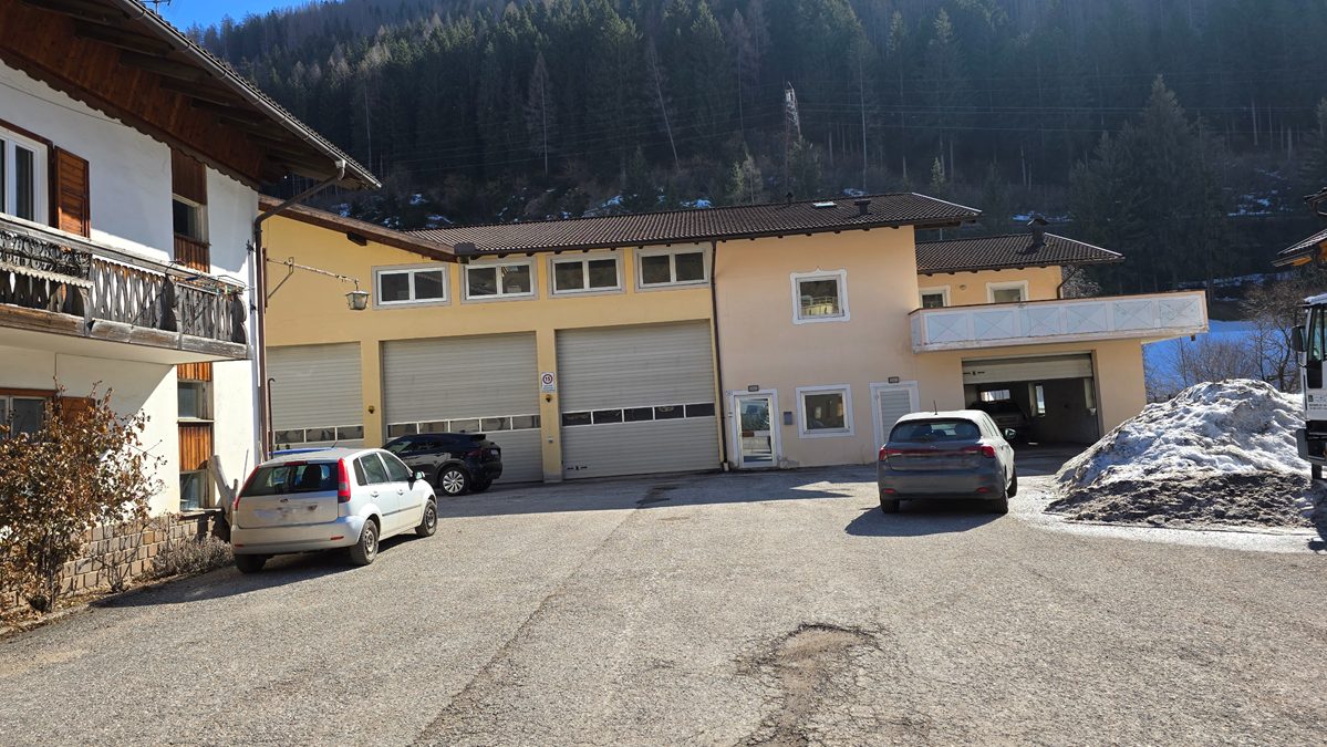 Immobile industriale · Moena (Trento)