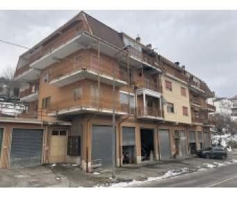 Immobile residenziale · Laurenzana (Potenza)