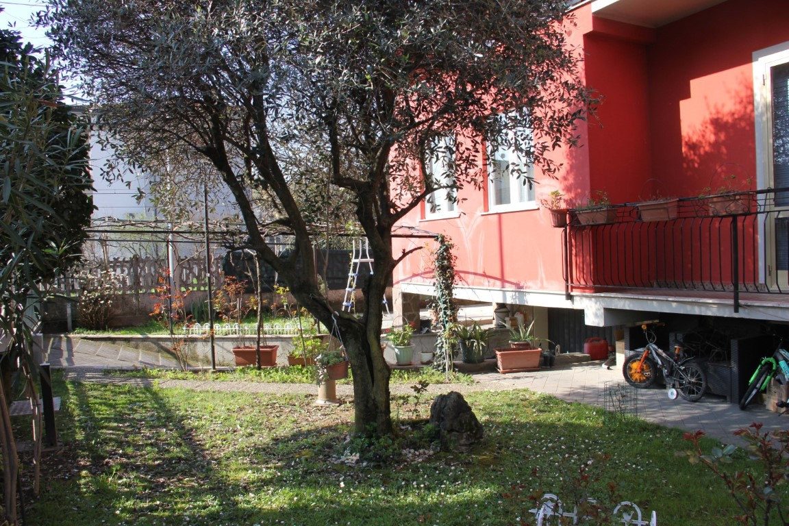 Immobile residenziale · Albano Sant'Alessandro (Bergamo)