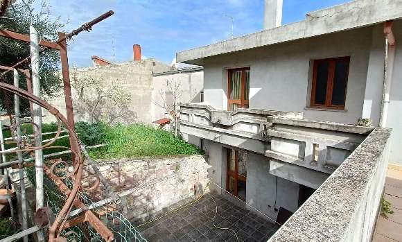 Immobile residenziale · Samugheo (Oristano)