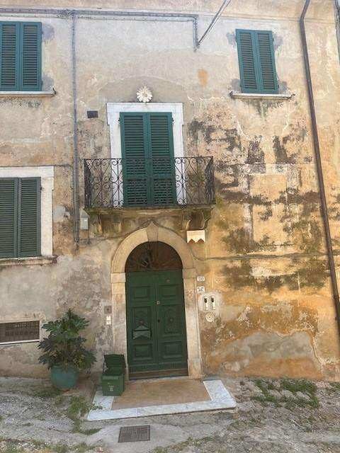 Immobile residenziale · Camaiore (Lucca)