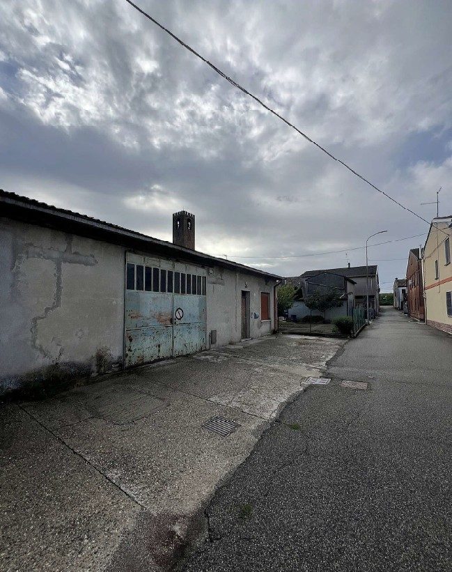 Immobile industriale · Serravalle a Po (Mantova)