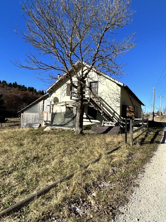 Immobile residenziale · Cogollo del Cengio (Vicenza)