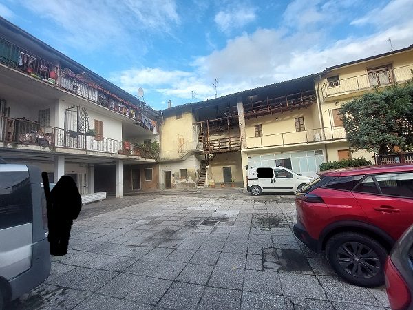 Immobile residenziale · Madone (Bergamo)