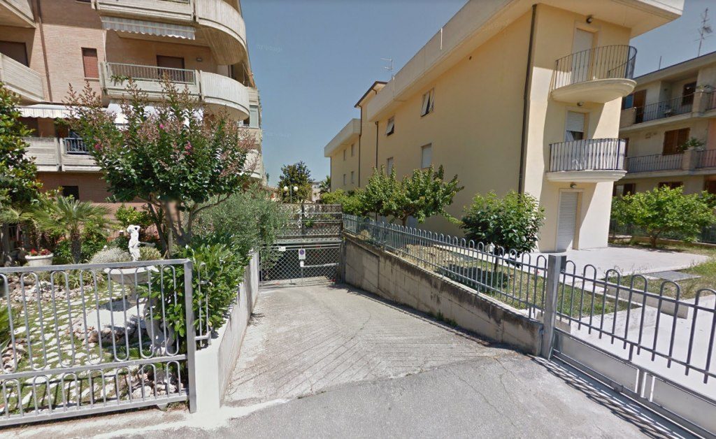 Immobile commerciale · San Benedetto del Tronto (Ascoli Piceno)