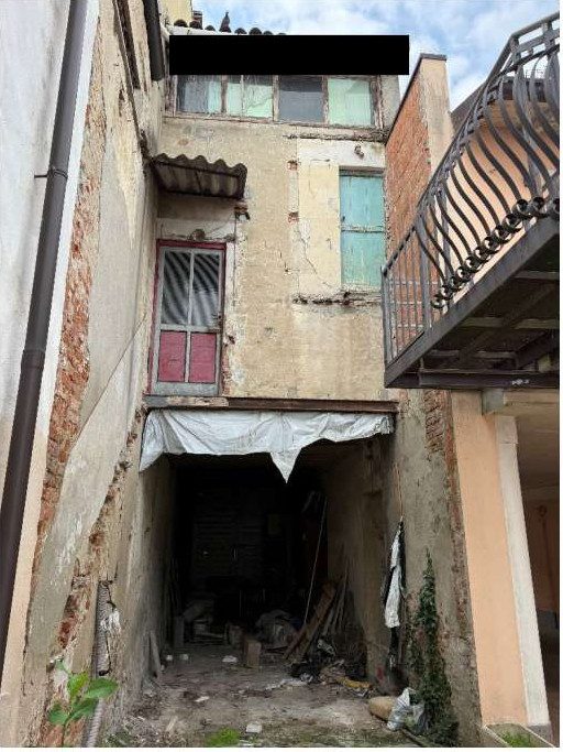 Immobile residenziale · Castel San Giovanni (Piacenza)