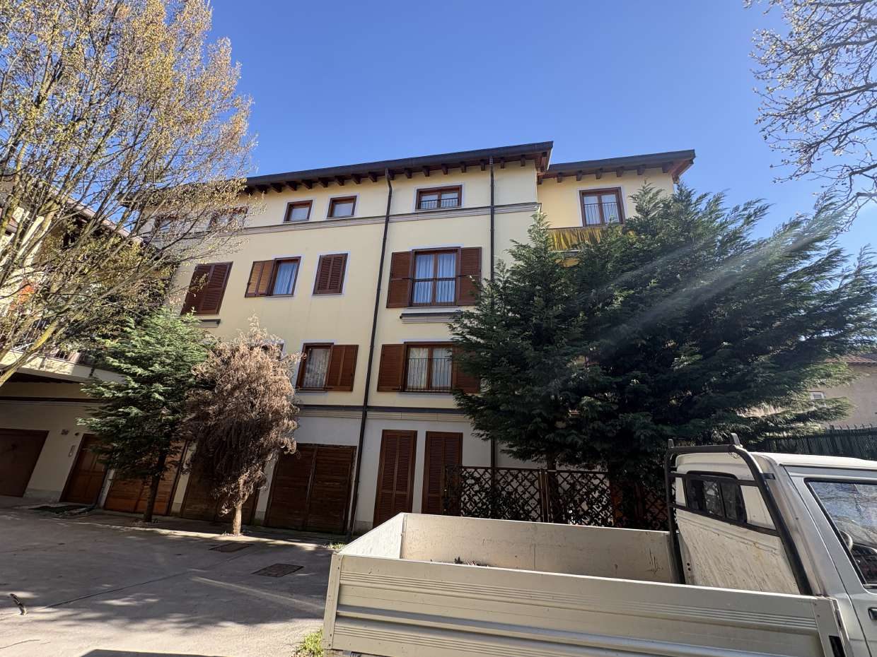 Immobile commerciale · Lentate sul Seveso (Monza e della Brianza)