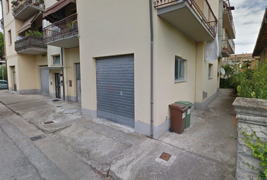 Immobile commerciale · Giulianova (Teramo)