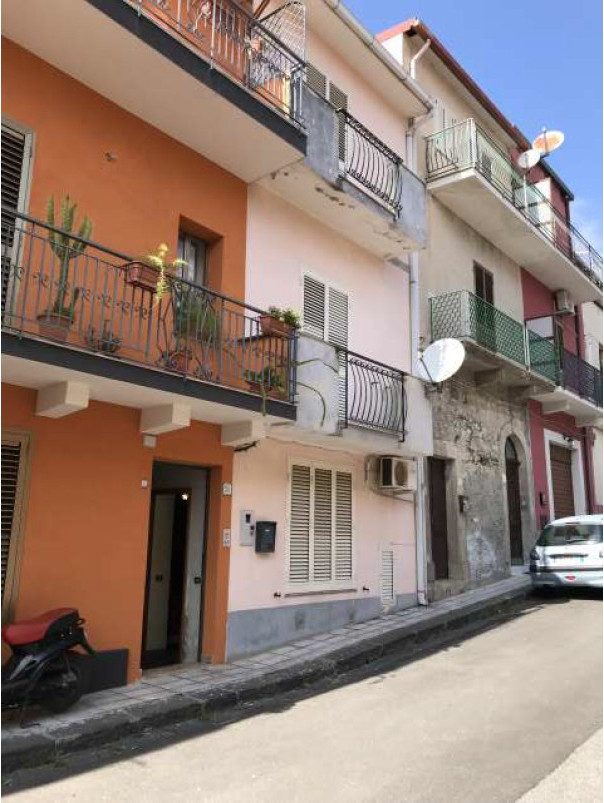 Immobile residenziale · Mandanici (Messina)