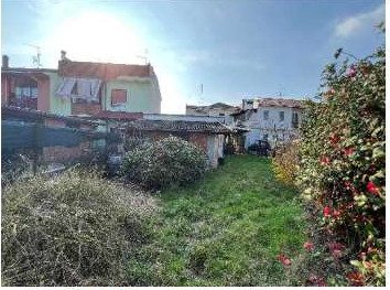 Immobile residenziale · Novara (Novara)