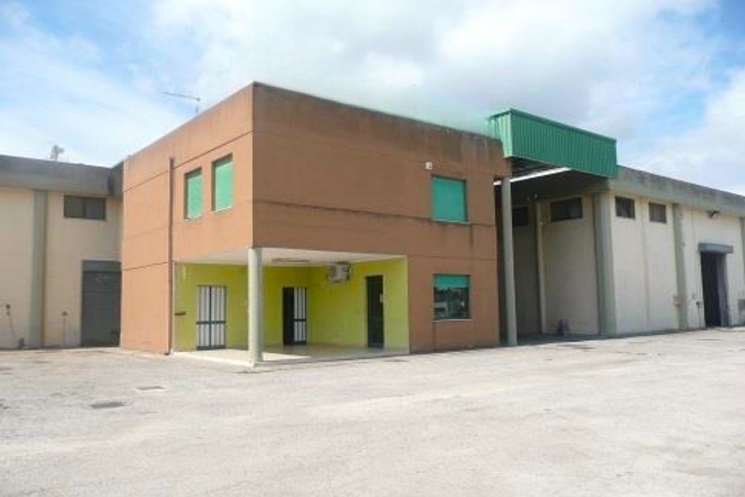 Immobile commerciale · Guasila (Sud Sardegna)