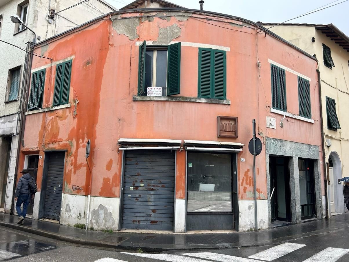 Immobile commerciale · Pontedera (Pisa)